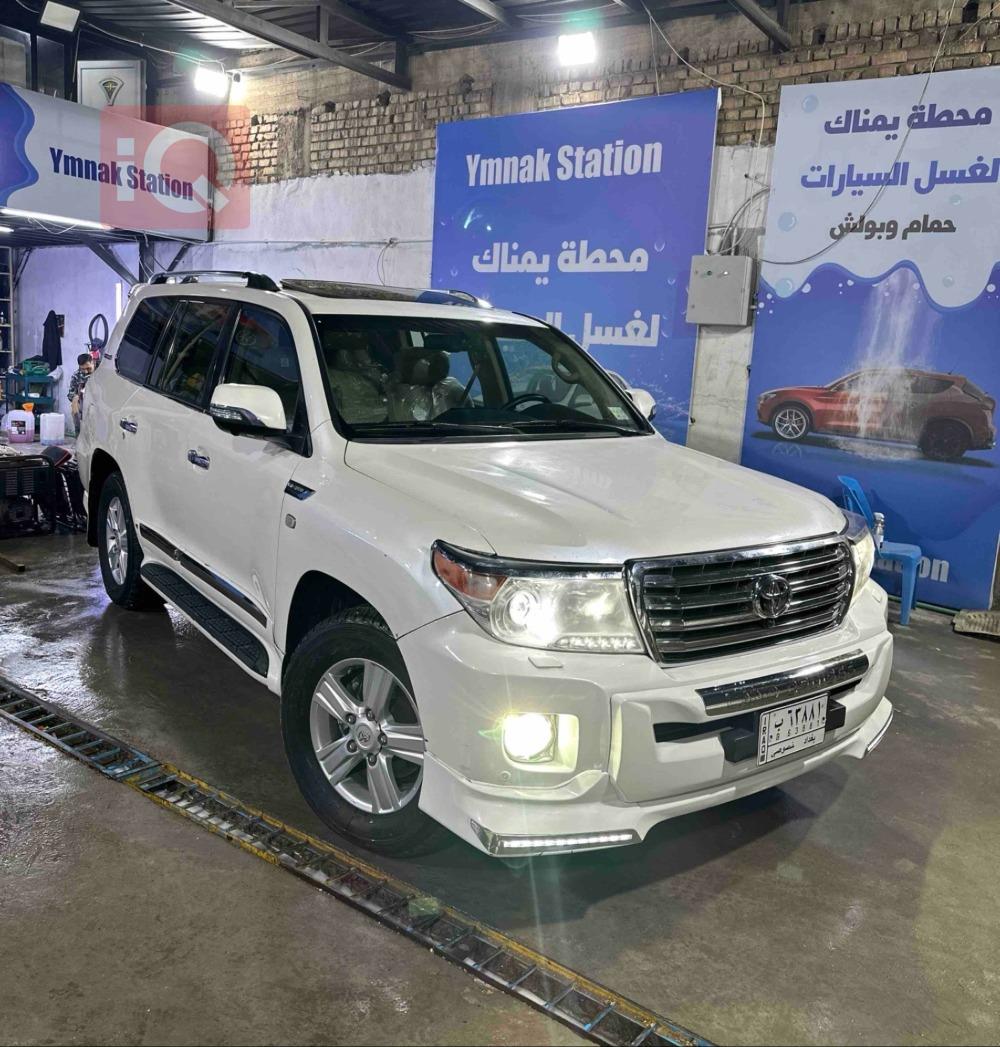 تويوتا لاندكروزر